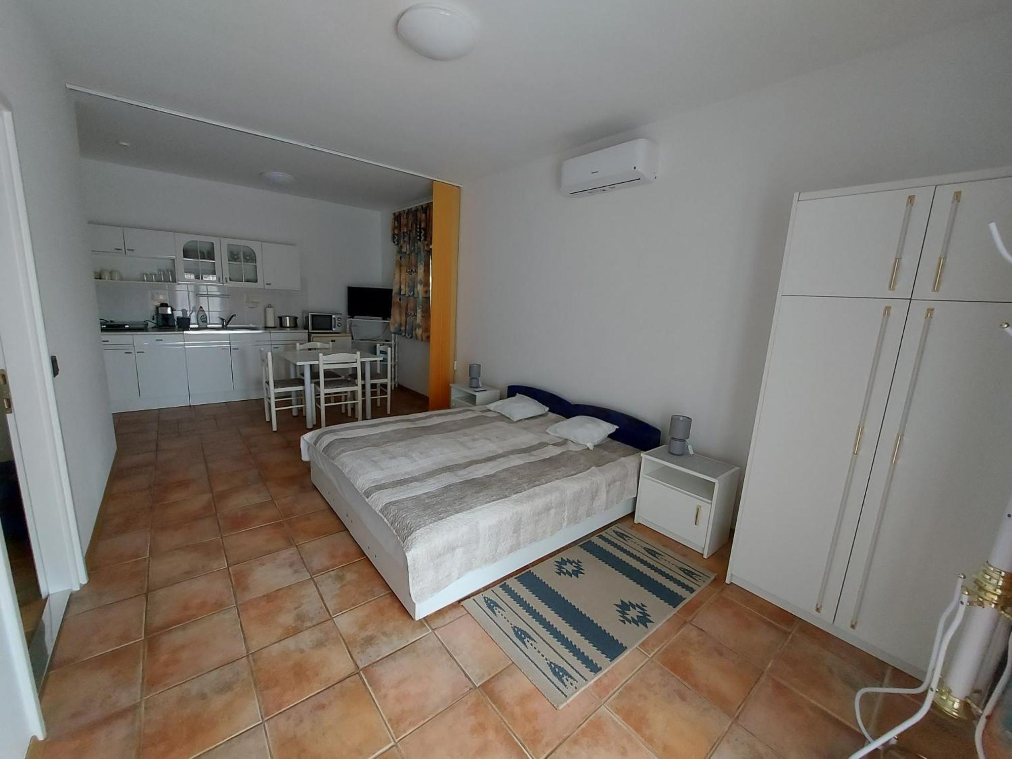 Istvan Apartmanok Keszthely Bagian luar foto