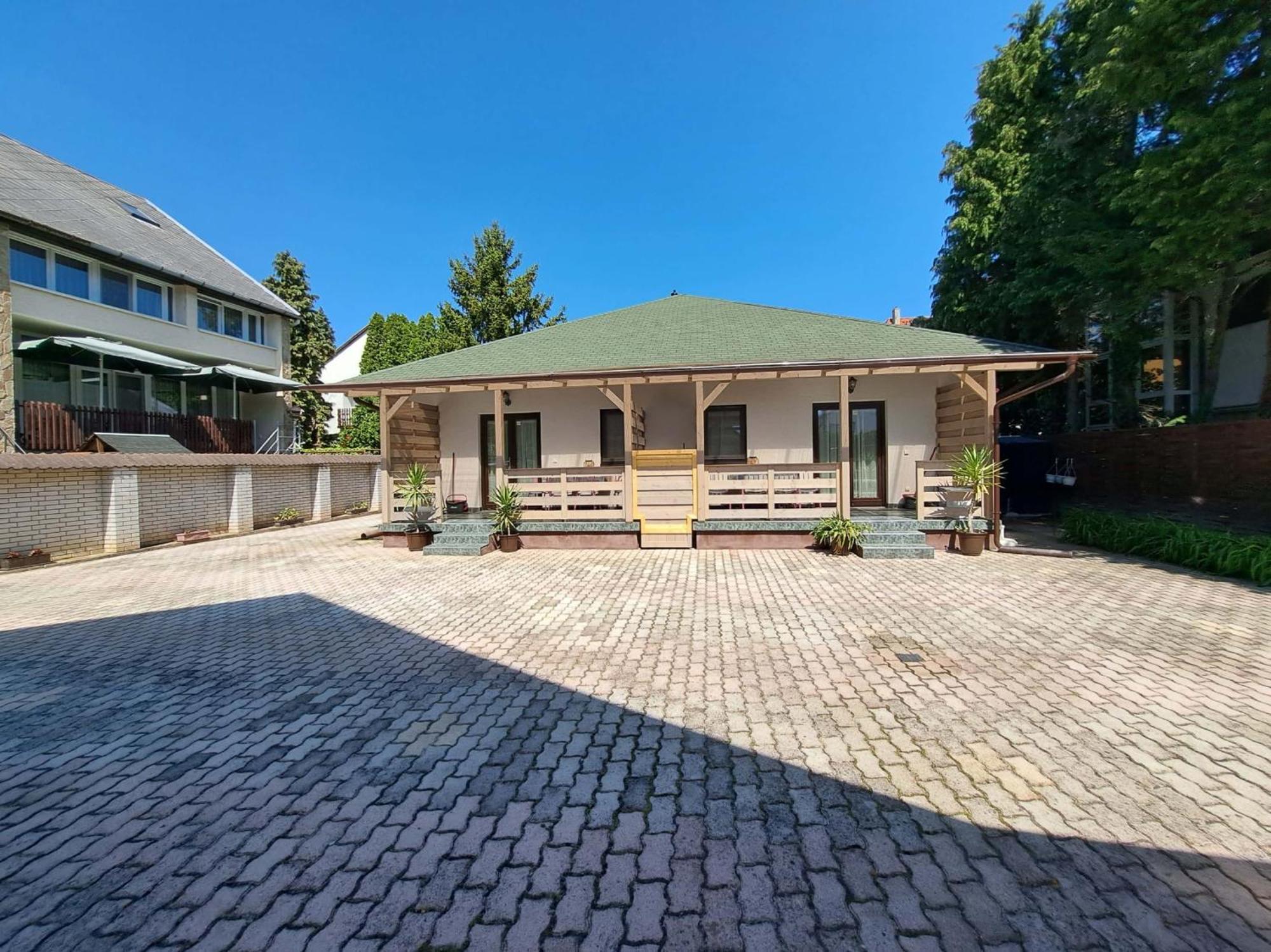 Istvan Apartmanok Keszthely Bagian luar foto